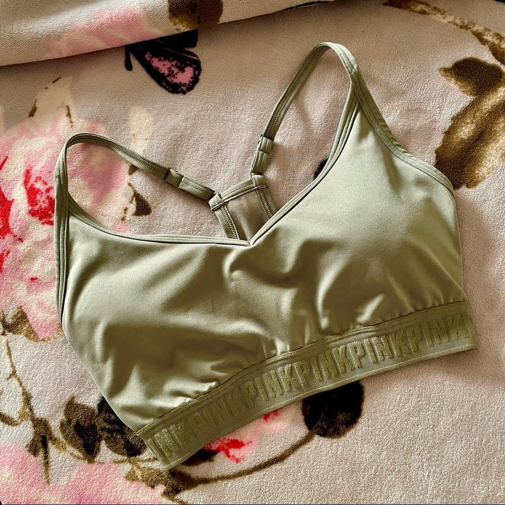 PINK Ultimate Lightly Lined Sports Bra